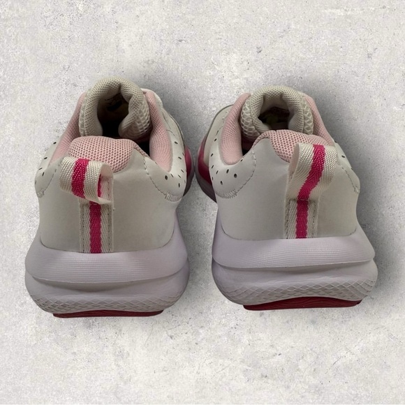 Women’s Under Armour Charged Assert 10 size 8 - Picture 3 of 7